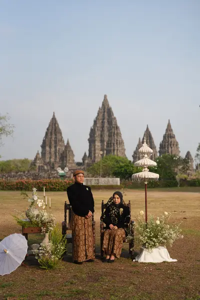 Sesi prewedding di Prambanan — SDR00583.JPG