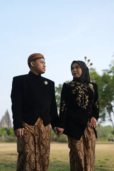 Sesi prewedding di Prambanan — SDR00719.JPG