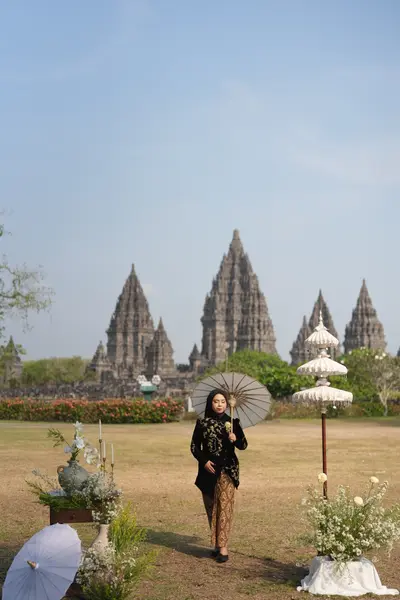 Sesi prewedding di Prambanan — SDR00779.JPG