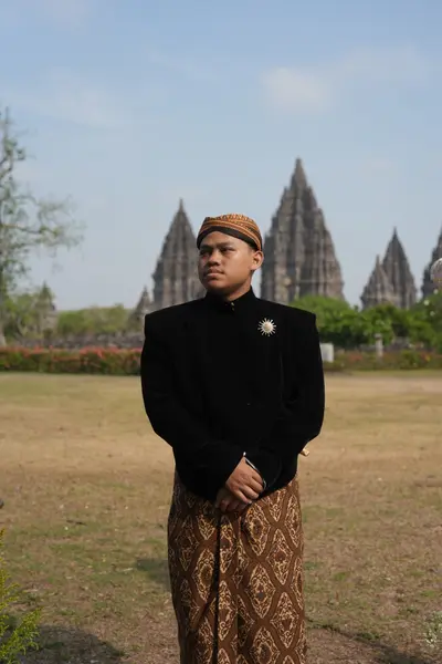 Sesi prewedding di Prambanan — SDR00831.JPG