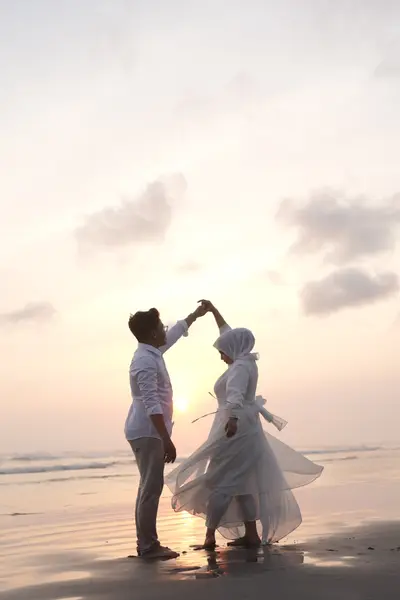 Sesi prewedding di Pantai — SDR01034.JPG