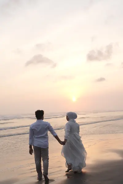 Sesi prewedding di Pantai — SDR01045.JPG