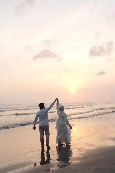 Sesi prewedding di Pantai — SDR01051.JPG